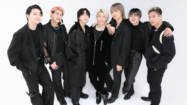 Boy group asal Jepang yang sedang naik daun, BE:FIRST, siap berbagi cerita dengan pembaca CNNIndonesia.com.