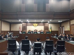 Hakim Jatuhkan Vonis 9 Tahun pada Bupati Langkat Nonaktif