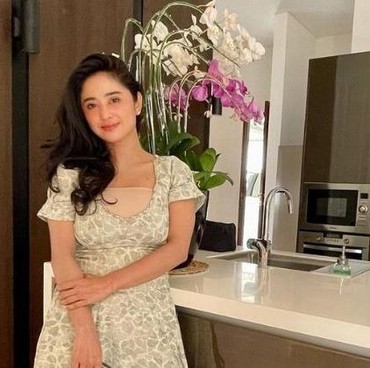 Dewi Perssik Posesif, Tak Setuju Ada Pria Genit Dekati Sang Ibu