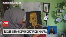 VIDEO: Cuan Keramik Motif Mozaik dan Lukisan Glitter Tinta Cina