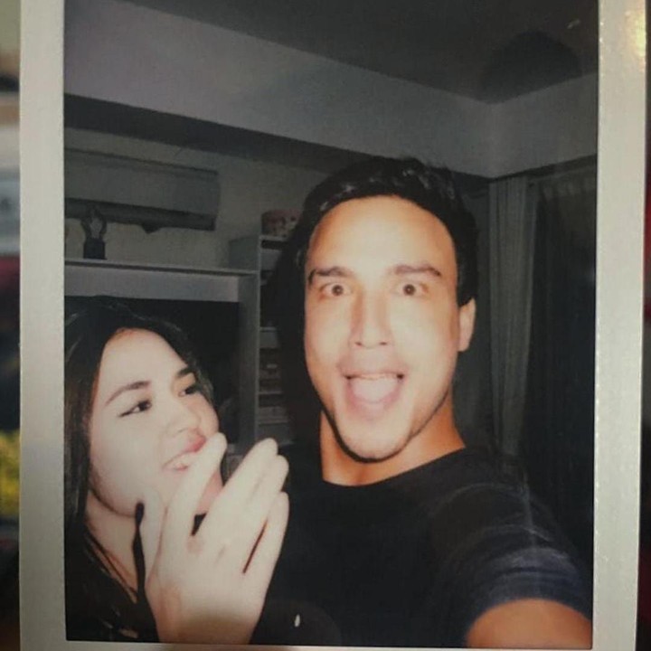 <p>Beberapa fotonya bersama Raisa, Hamish kerap menampilkan ekspresi lucu yang juga menarik perhatian para netizen. Pasangan suami istri ini masih terlihat seperti pengantin baru, ya, Bunda. (Foto: Instagram@hamishdw)</p>