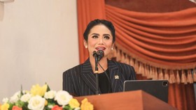 Krisdayanti Persoalkan Urgensi Penerbitan Perppu Ciptaker