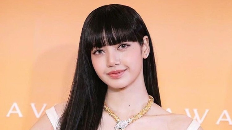 Lisa BLACKPINK di BVLGARI Avrora Awards