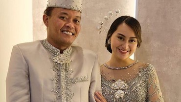 img-title 7 Potret Sule & Memes Prameswari Tampil Mesra Pakai Baju Pengantin