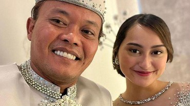 img-title Jawaban Sule soal Kabar Prewed dengan Memes Prameswari