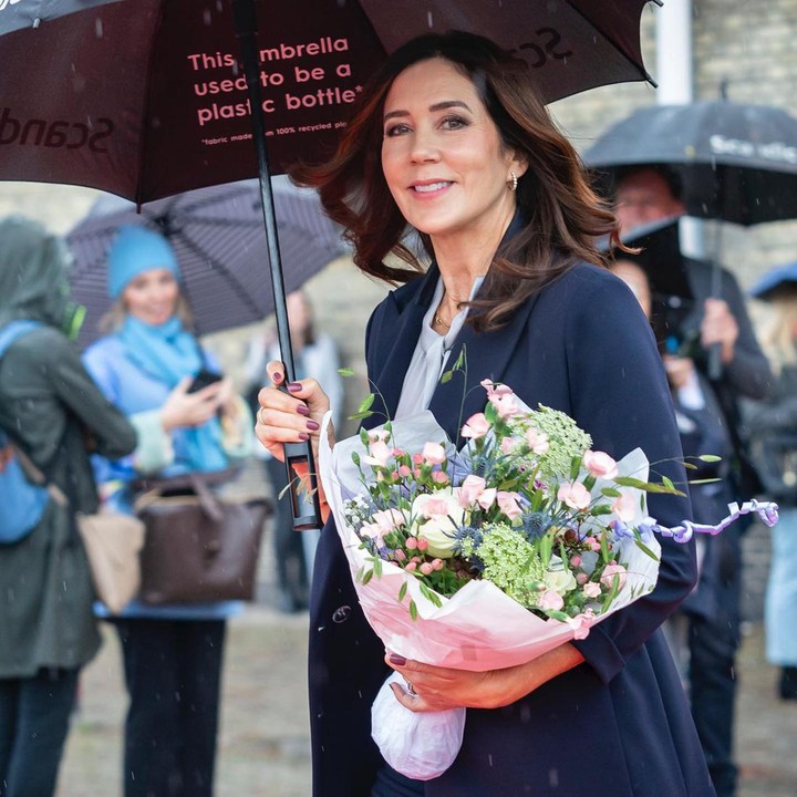 <p>Sesuai hukum parlemen Denmark, Mary diberi kewarganegaraan Denmark setelah ia menikah dengan Putra Mahkota Frederik. (Foto: Instagram @detdanskekongehus)<br /><br /><br /></p>