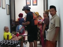 Korban Banjir Trenggalek Butuh Popok Bayi dan Dewasa-Selimut