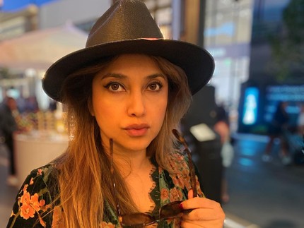 Kabar Terbaru Sarah Azhari Jadi IRT di LA hingga Alasan Rahasiakan Sang Suami