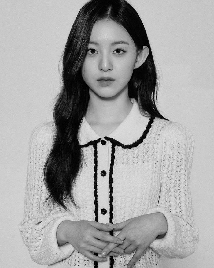 Tampaknya 'In Hye' punya cita-cita beradu akting dengan D.O EXO! Hal itu disampaikan saat wawancara dengan Section TV. Ia mengakui kalau dirinya adalah EXO-L, sebutan buat nama fandom EXO-L./Foto: Instagram @03_hu