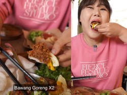 Cicip Nasi Goreng dan Bakso Goreng, YouTuber Korea Ini Ketagihan