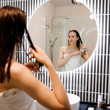 img-title Lebih Dari Sekadar Membersihkan Tubuh, Ini 6 Manfaat Baik Mandi Pagi Hari yang Sayang Dilewatkan!