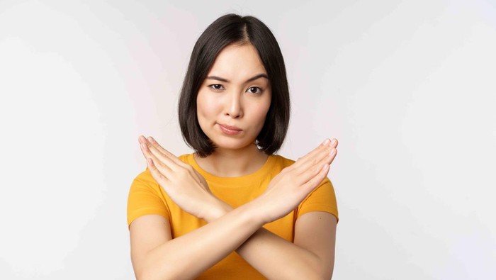 Punya Kebiasaan 'Nggak Enakan'? Yuk, Mulai Latih Diri Berani Menolak, Demi Kesehatan Mentalmu