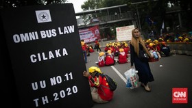 img-title 1.623 Personel Gabungan Dikerahkan Kawal Demo Buruh di Gedung DPR