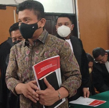 Sosok Wanita yang Nangis di Rumah Ferdy Sambo Jadi Misteri, Apakah AKP Rita?