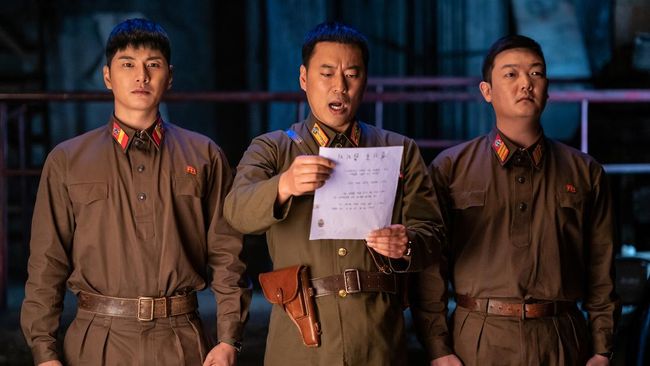Review film 6/45 menilai film komedi Korea tersebut berhasil membuat penonton terbahak-bahak dari awal hingga akhir film.