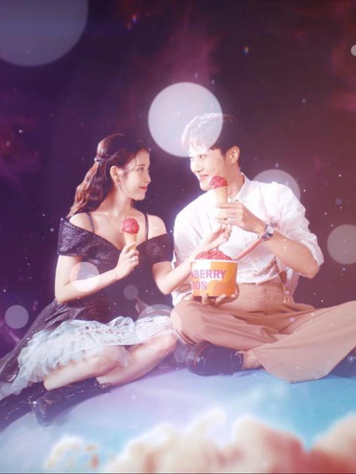 Hingga ia pernah digaet menjadi model yang berperan sebagai kekasih IU dalam MV miliknya berjudul Strawberry Moon. Sebelumnya, ia juga sempat muncul dibeberapa MV milik Eyedi dan Stella Jang./ Foto: instagram.com/wonjong_