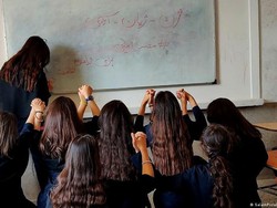 Kematian Siswi Sekolah di Iran Picu Kemarahan Publik