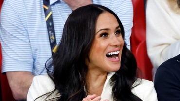 img-title Reaksi 'Sinis' Keluarga Putri Diana Lihat Meghan Markle Pertama Kali