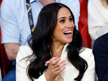 img-title Reaksi 'Sinis' Keluarga Putri Diana Lihat Meghan Markle Pertama Kali
