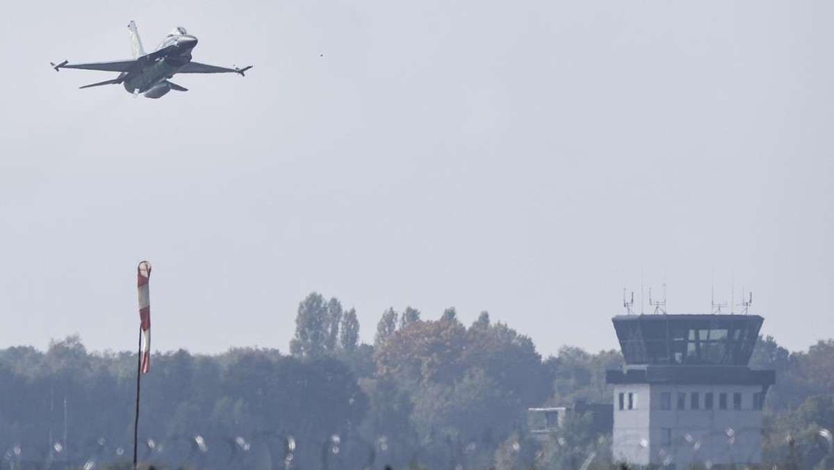 FOTO: NATO Gelar Latihan Nuklir di Tengah Ketegangan dengan Rusia