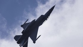NATO Latih Pilot Ukraina Pakai Jet F-16: Bukan Berarti Terlibat Perang