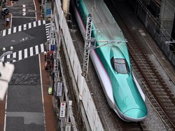 Sisi Lain Jepang: Shinkansen Ciuman