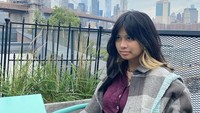 <p>Gadis cantik yang akrab disapa Ata ini aktif menggunakan media sosial, lho. Pengikutnya saja sudah lebih dari 10 ribu orang. (Foto: Instagram: @natarinahidayat)</p>