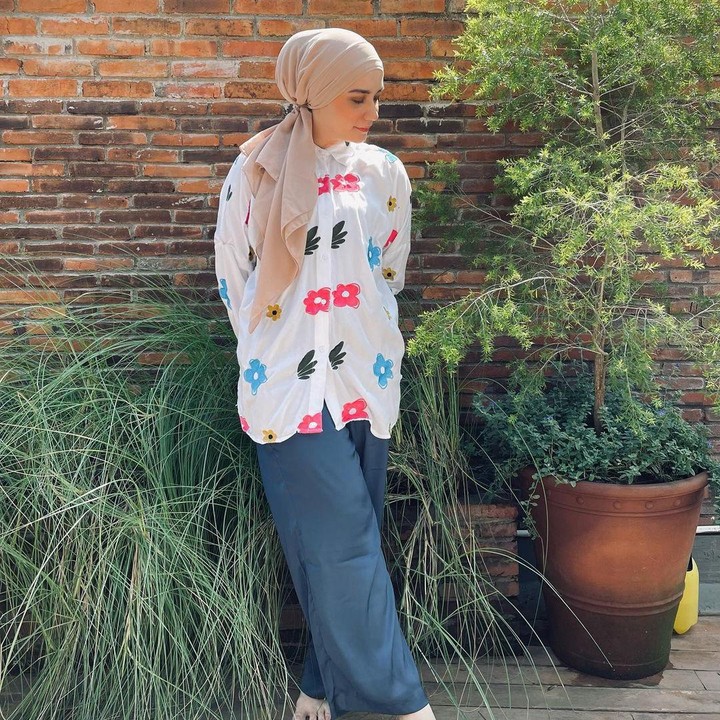 <p>Foto: InstagraPutri Anne selalu terlihat cocok dengan gaya manapun ya, Bunda? Mix and Match outfitnya pun beragam, nih. (Foto: Instagram @anneofficial1990)<br /><br /><br /></p>