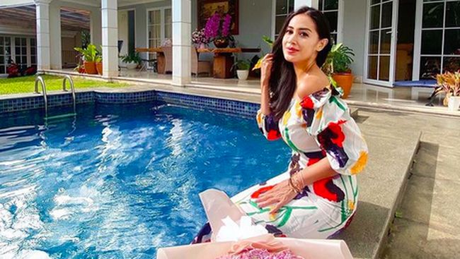 Zumba Jadi Salah Satu Rahasia Kebugaran Diah Permatasari di Usia 55 Tahun