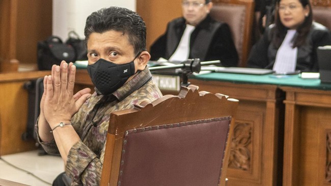 Ferdy Sambo dan Putri Candrawathi akan bertemu dengan keluarga Brigadir J dalam sidang lanjutan kasus pembunuhan berencana di Pengadilan hari ini.