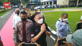 VIDEO: Iwan Bule Diperiksa Polisi Terkait Kasus Tragedi Kanjuruhan