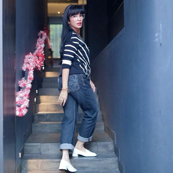 <p>Istri Andhika Pratama tersebut mengaku bahwa kehamilan itu merupakan yang terbesar karena berat badannya mencapai 77 kilogram. Akan tetapi, ia sukses menurunkannya hingga menjadi seperti semula. (Foto: Instagram @ussypratama)</p>