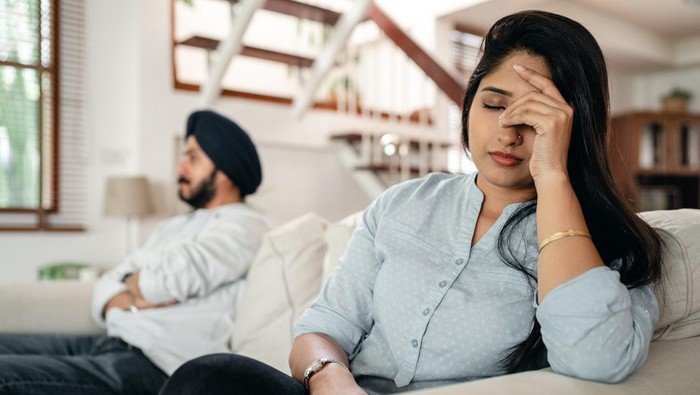 5 Hal yang Sering Dianggap Wajar, tapi Ternyata Bisa Merusak Hubungan! Cek Kamu Ikut Rasakan? 5 Hal yang Sering Dianggap Wajar, tapi Ternyata Bisa Merusak Hubungan! Cek Kamu Ikut Rasakan?