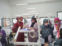 Ratusan Warga Makassar Dapat Layanan Perawatan Gigi Gratis