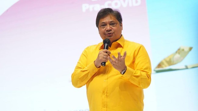 Pengamat menilai pernyataan Presiden Jokowi bahwa Airlangga Hartarto punya jam terbang tinggi merupakan sinyal positif dukungan maju di 2024.