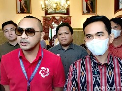 Kelakar Gibran saat Ditanya Kesiapan Jadi Cawapres: Mas Giring Lebih Cocok