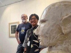 Konjen RI di Perth Apresiasi Pameran My Shadows Keep Paul Trinidad