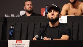 Islam Makhachev Usai Menang UFC 284: Jangan Lupakan Turki dan Suriah