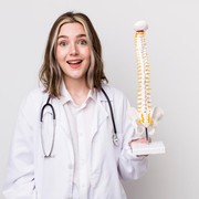 Nggak Cuma Lansia, Usai Muda pun Rentan Alami Osteoporosis dan Ini Cara Mencegahnya!