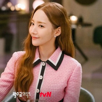 img-title Intip Outfit Park Min Young di Love in Contract, Sosialita Cantik Nan Fashionable!