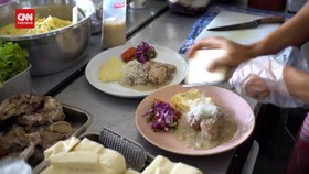 VIDEO: Mencicipi Aneka Menu Western Di Pasar Tradisional di Solo