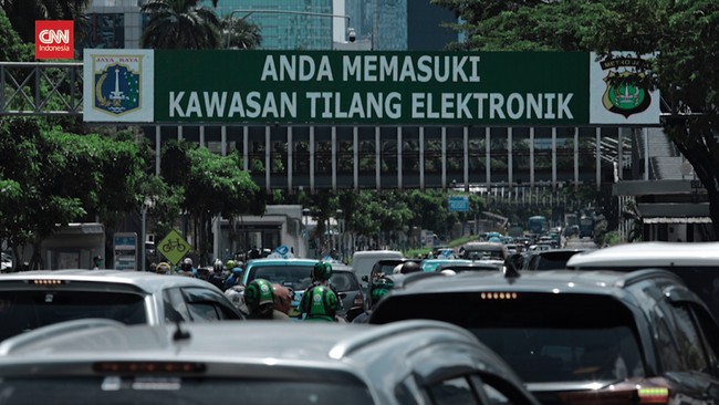Cara bayar denda tilang elektronik sebetulnya cukup mudah, karena opsi pembayaran ada banyak, baik melalui online maupun offline.