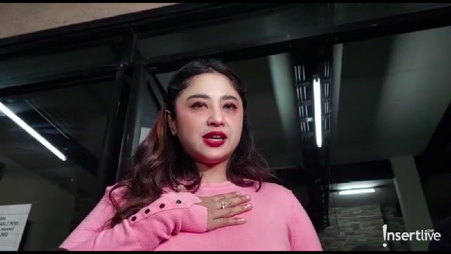 Dewi Perssik