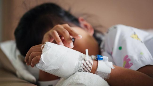 Gejala gagal ginjal akut yang biasanya dikeluhkan adalah batuk pilek atau demam. Padahal, gejala gagal ginjal akut tidak muncul pada saluran pernapasan.