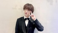 <p>Sebelum tugas negara tersebut dipenuhi, pria dengan nama lengkap Kim Seok Jin itu akan merilis single The Astrounout pada 28 Oktober 2022. (Foto: Instagram @jin)<br /><br /><br /></p>