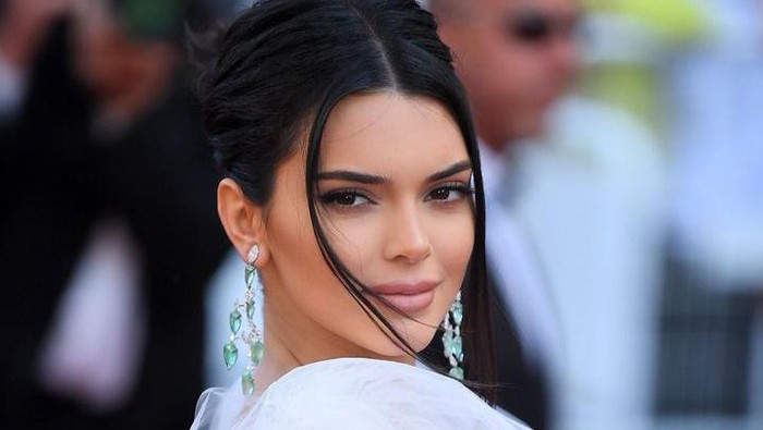 Rutinitas Malam ala Kendall Jenner yang Bisa Bantu Atasi Rasa Cemas, Cobain yuk!