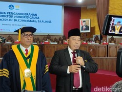Moeldoko Terima Gelar Doktor Honoris Causa dari Unnes