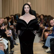 Potret Koleksi Burberry Spring/Summer 2023 yang Jadi Rancangan Terakhir Riccardo Tisci