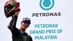 Quartararo Jaga Peluang Juara MotoGP 2022 dengan Jari Retak