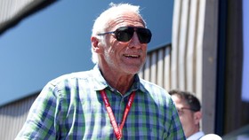 img-title Pemilik Red Bull F1 Dietrich Mateschitz Meninggal Dunia